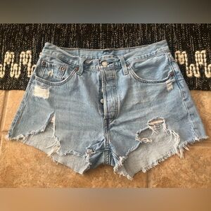 Levi’s 501 distressed shorts